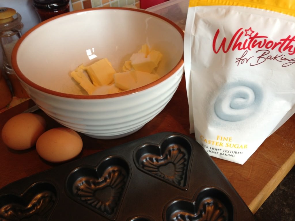 Queen cakes for Mother's Day