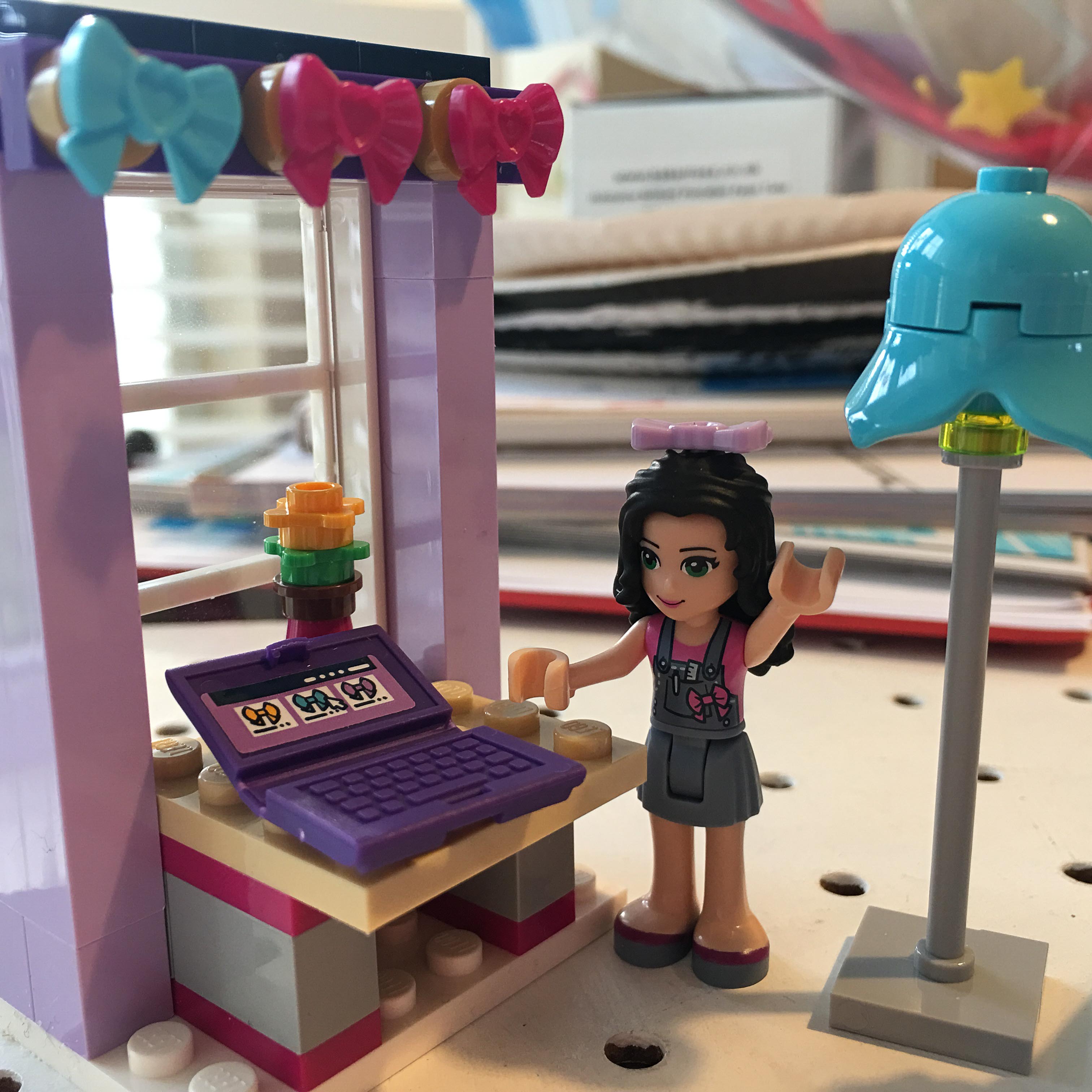 Lego Friends Emma's Creative Workshop