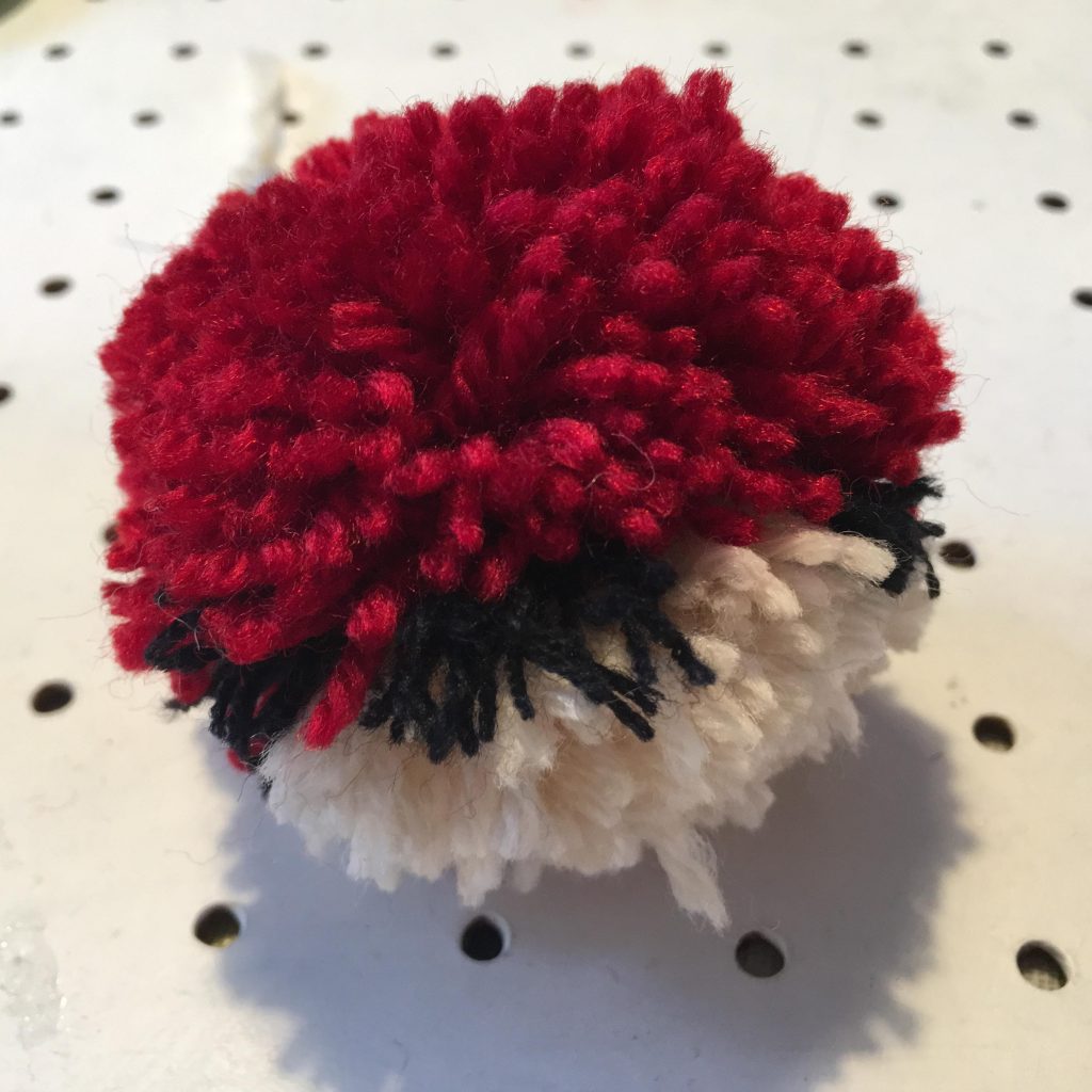 Pokémon Go Poké ball pom pom craft