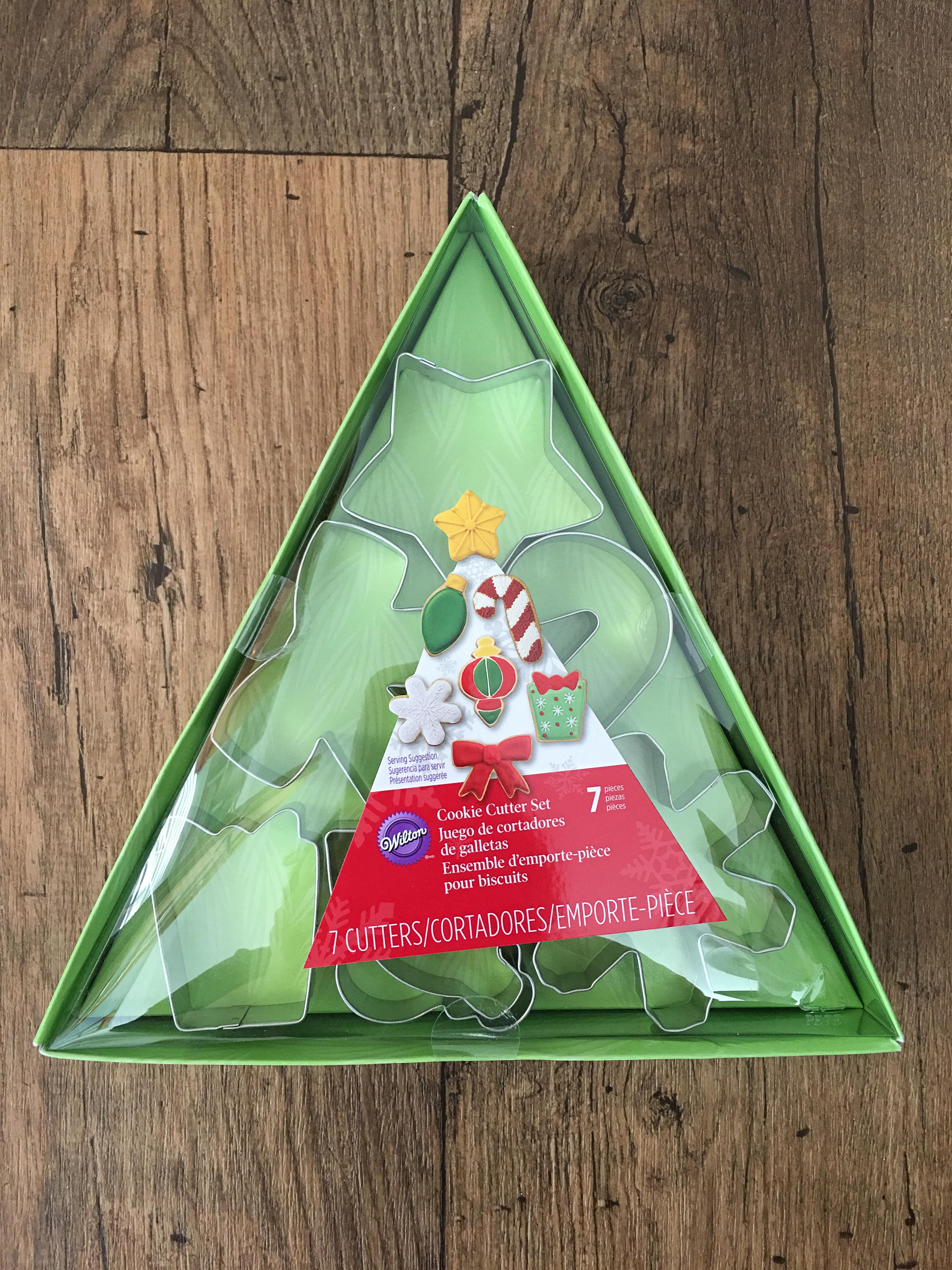 Win a Wilton 7-Piece Christmas Cookie Cutter Set