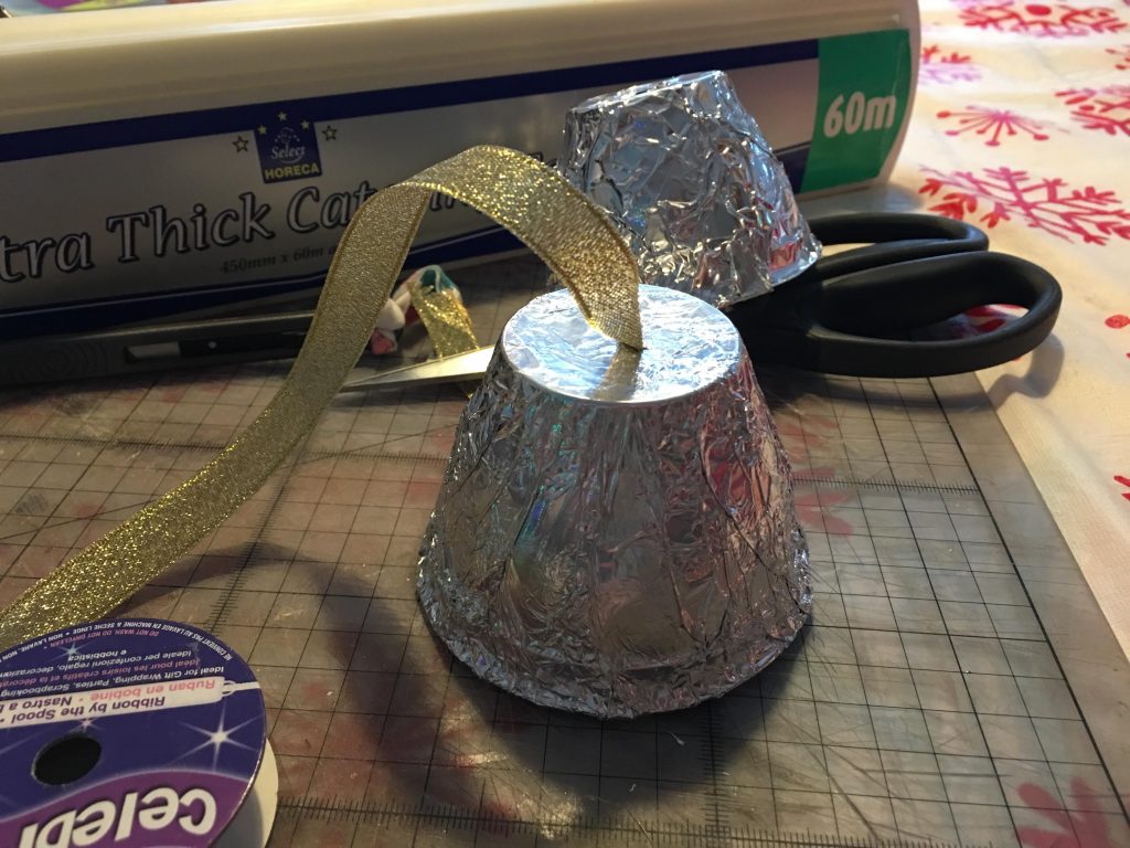 How to make New Year bells, a simple recycled craft for kids