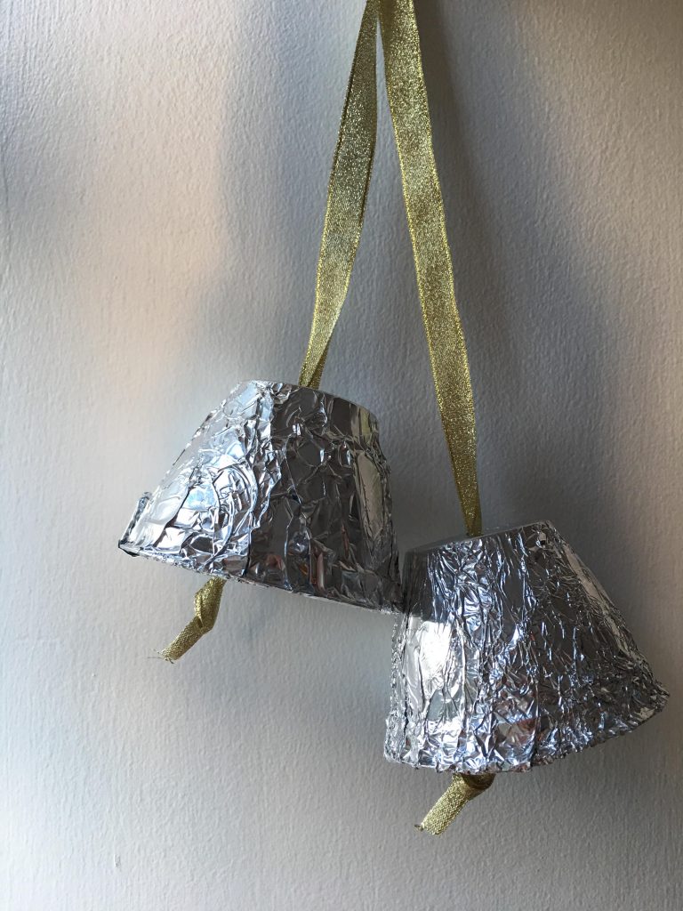 How to make New Year bells, a simple recycled craft for kids