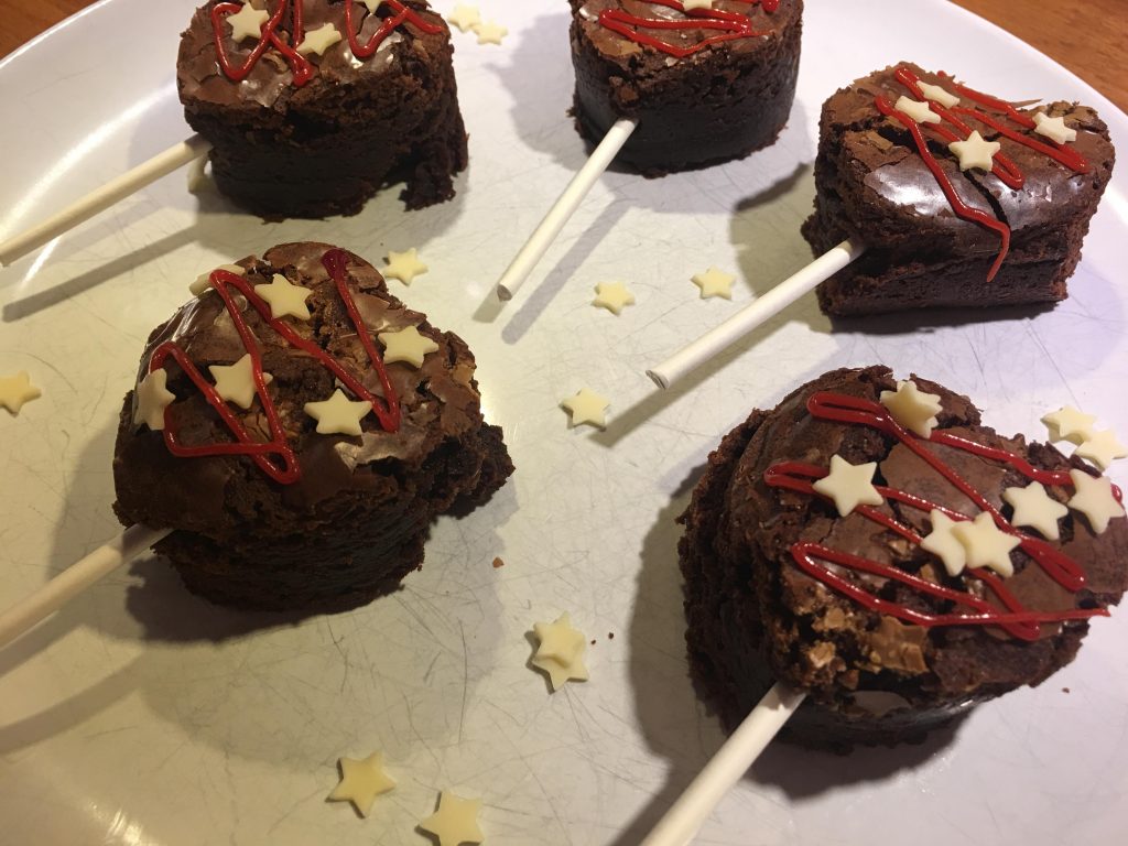 How to make heart-shaped Valentine brownies