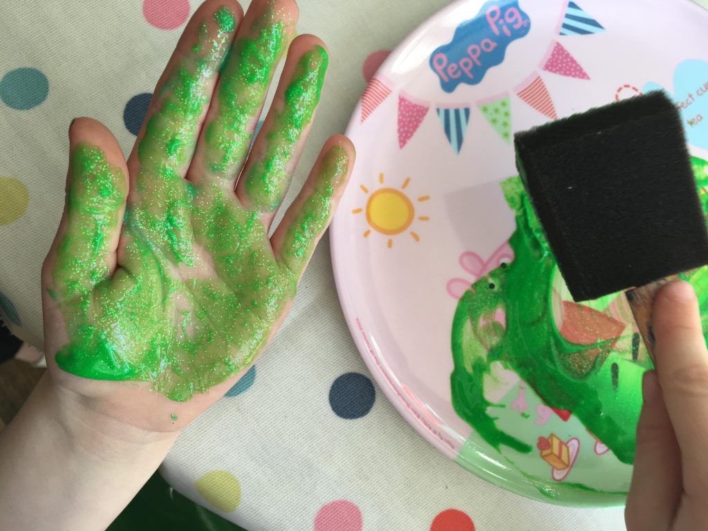 Easy Earth Day hand print craft tutorial