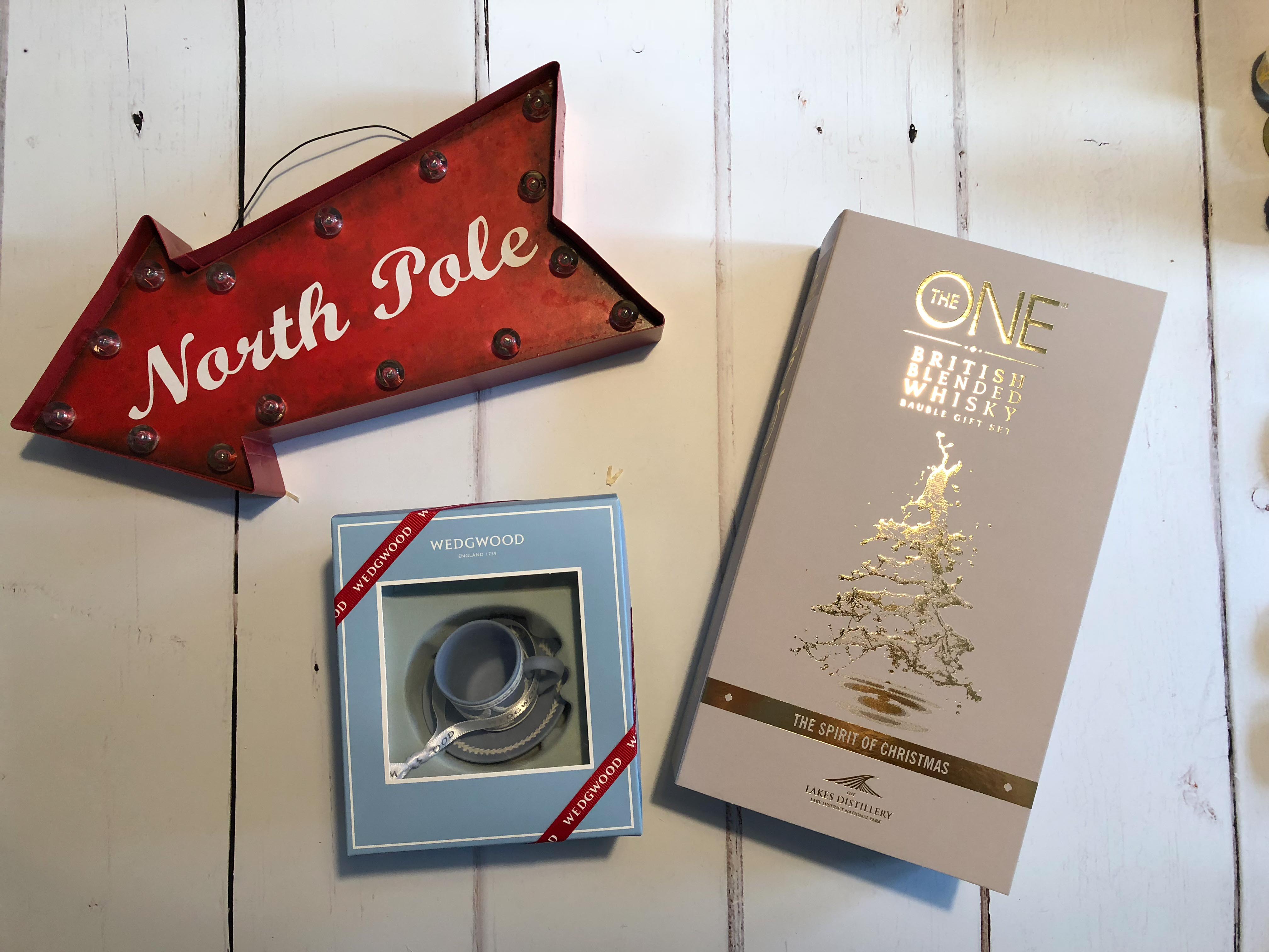 Decorating for Christmas with JDWilliams