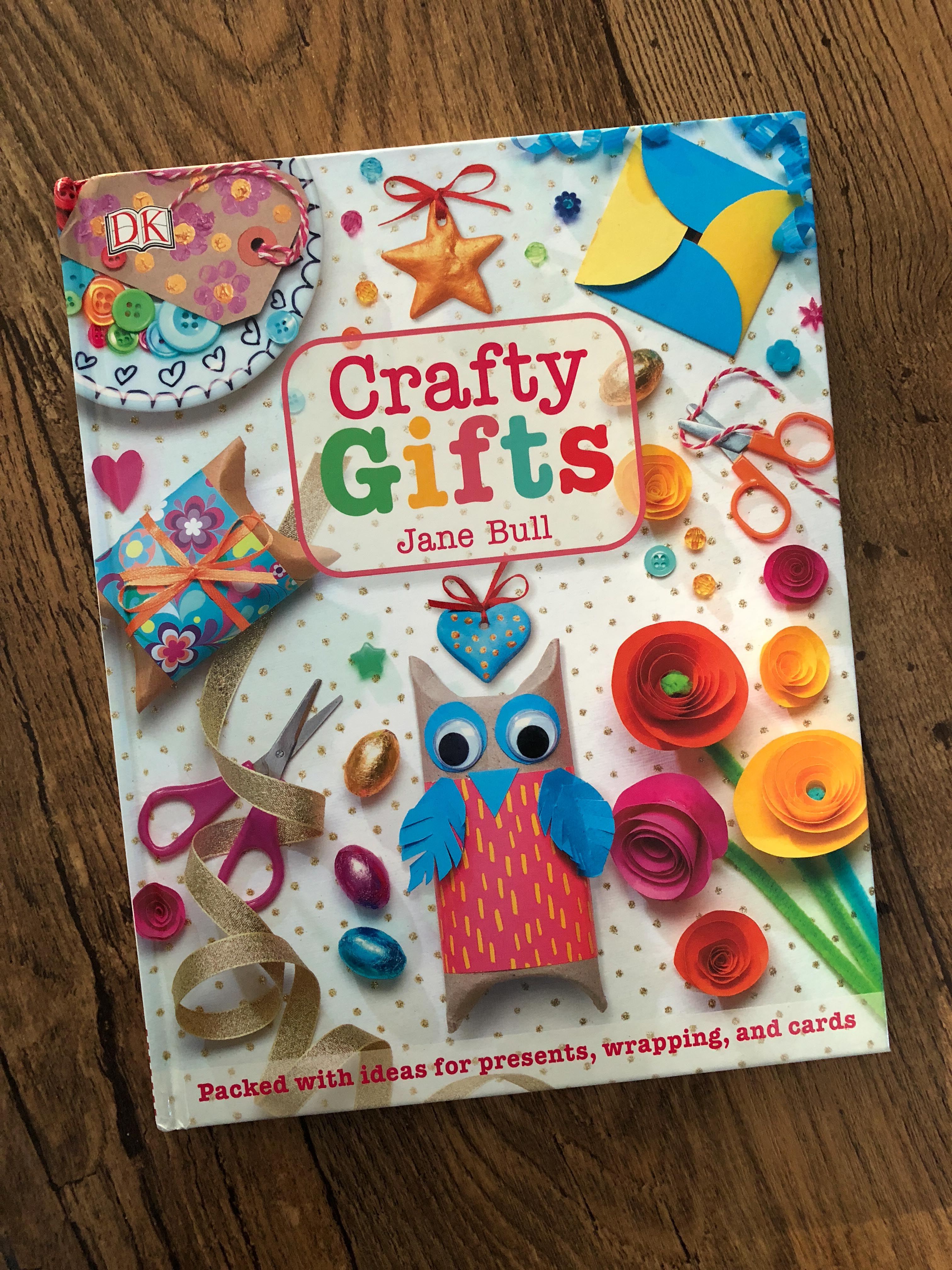 Crafty Gifts by Jane Bull book review