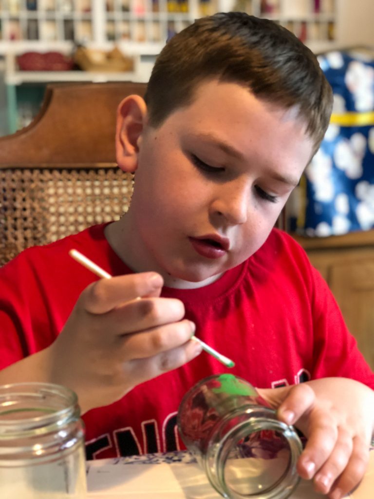 painting jam jar lanterns