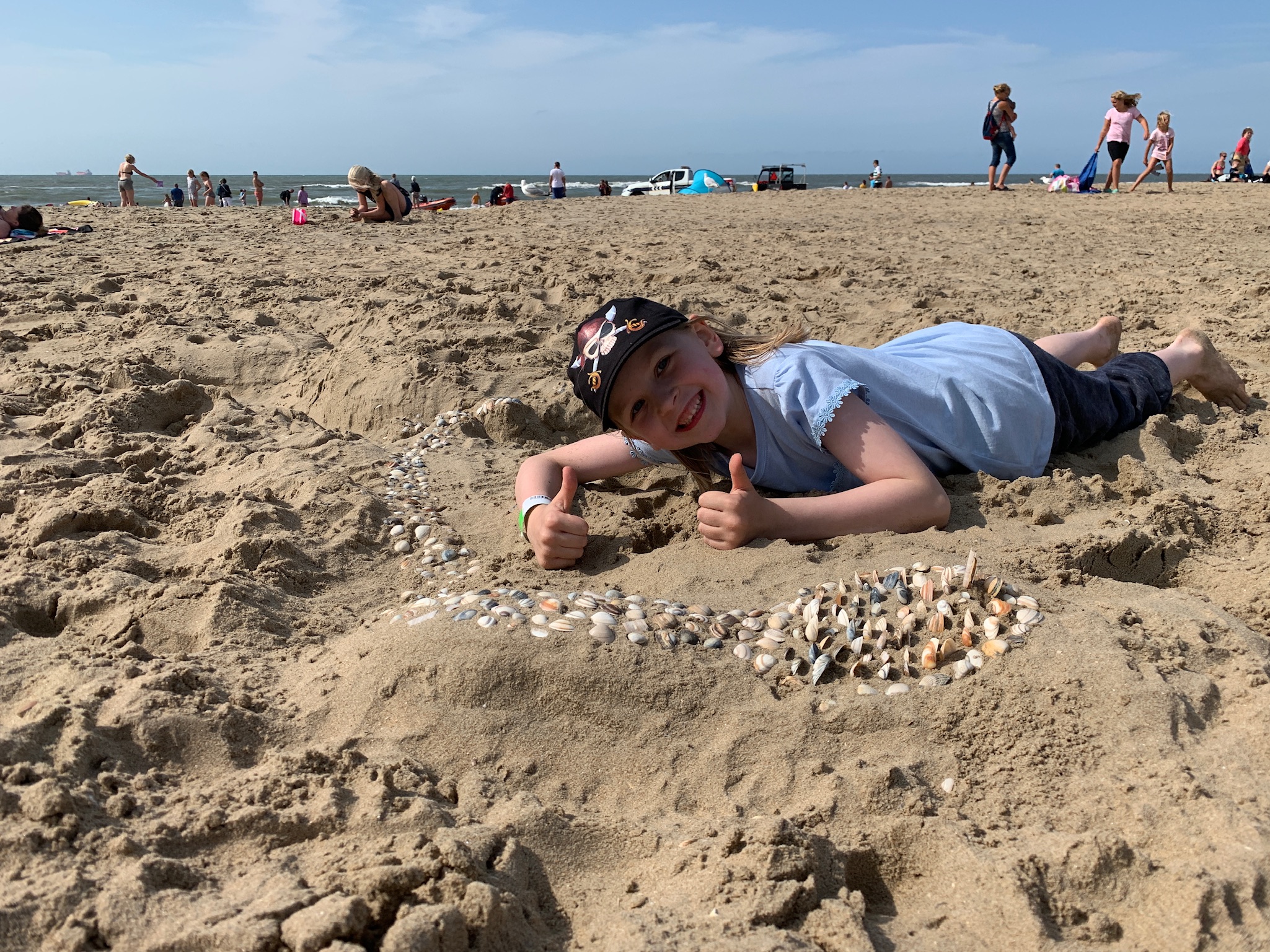 girl on Wassenaar beach