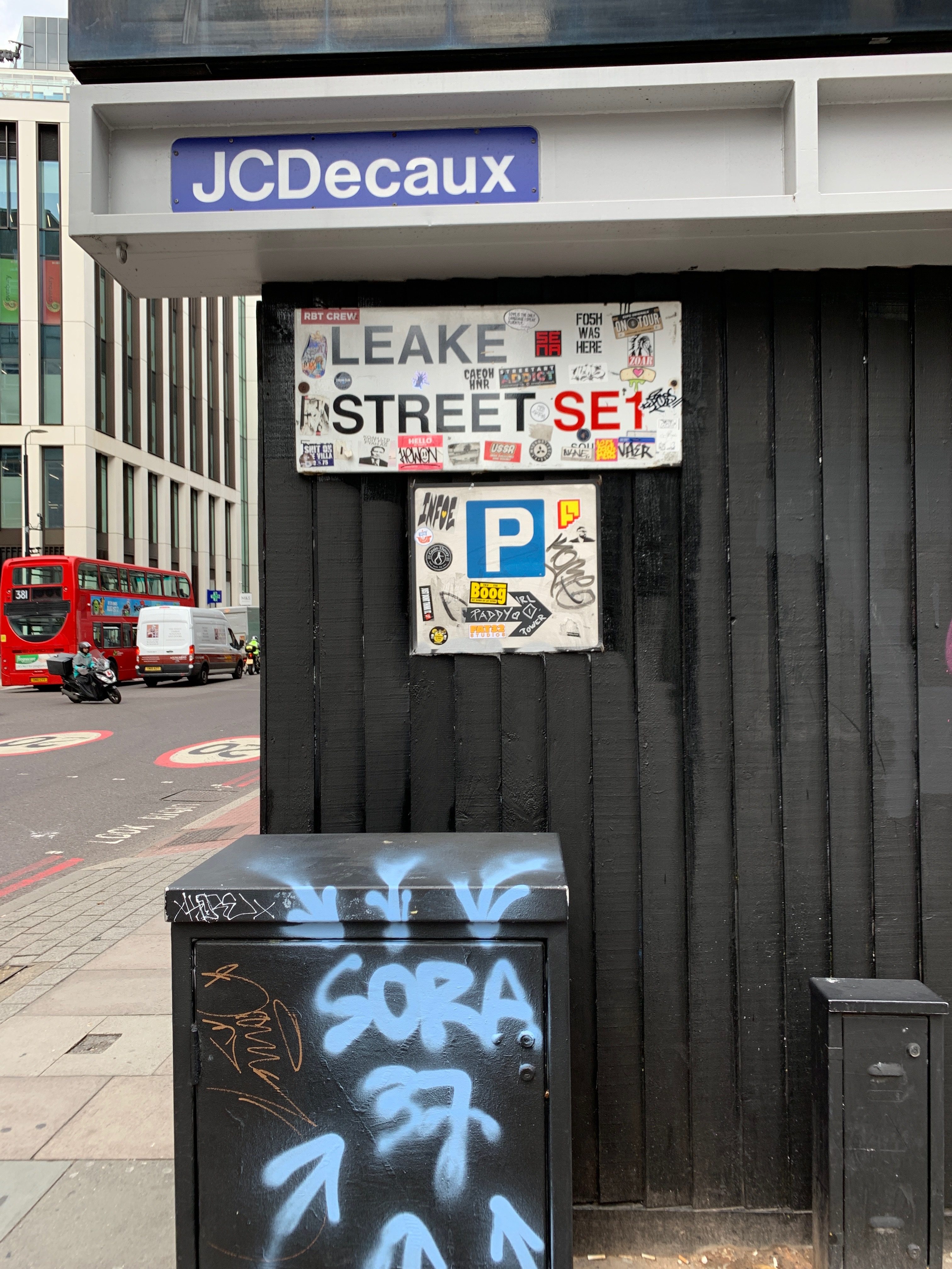 Leake Street Graffiti Tunnel {the best place to see street art in London}