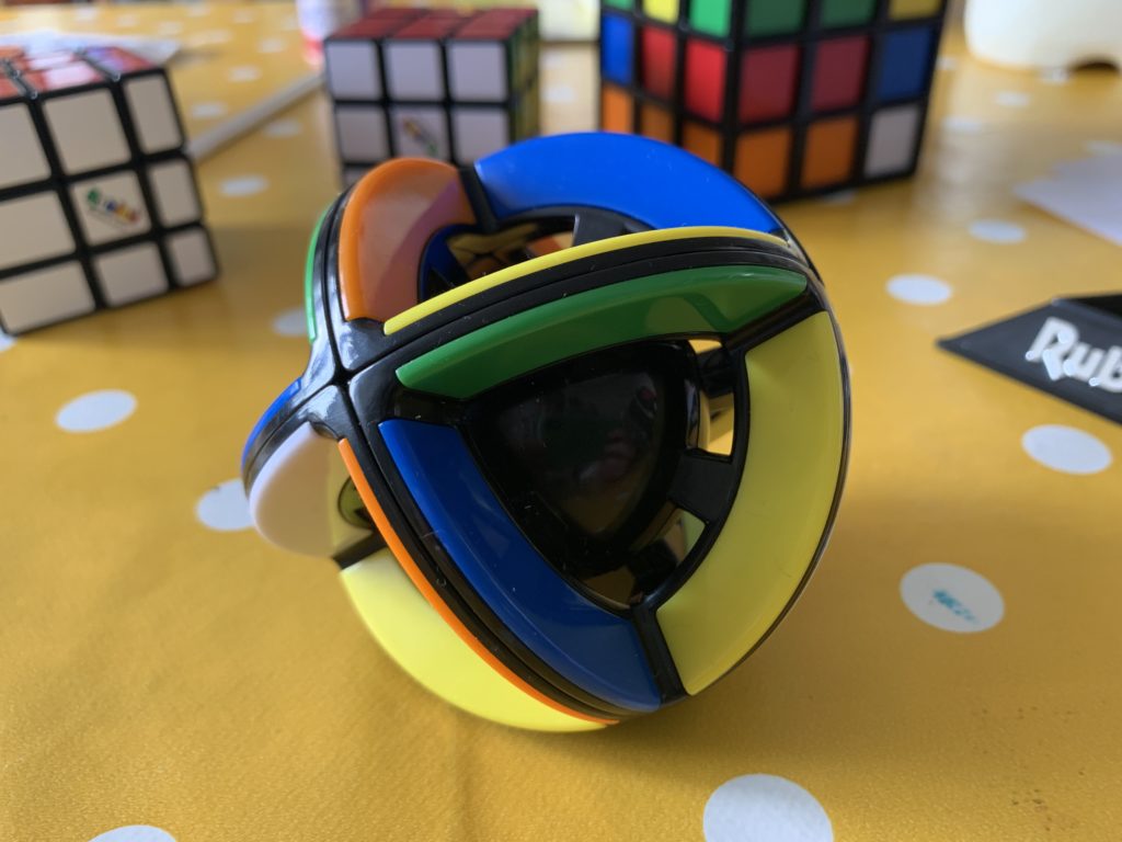 Rubik's Orbit