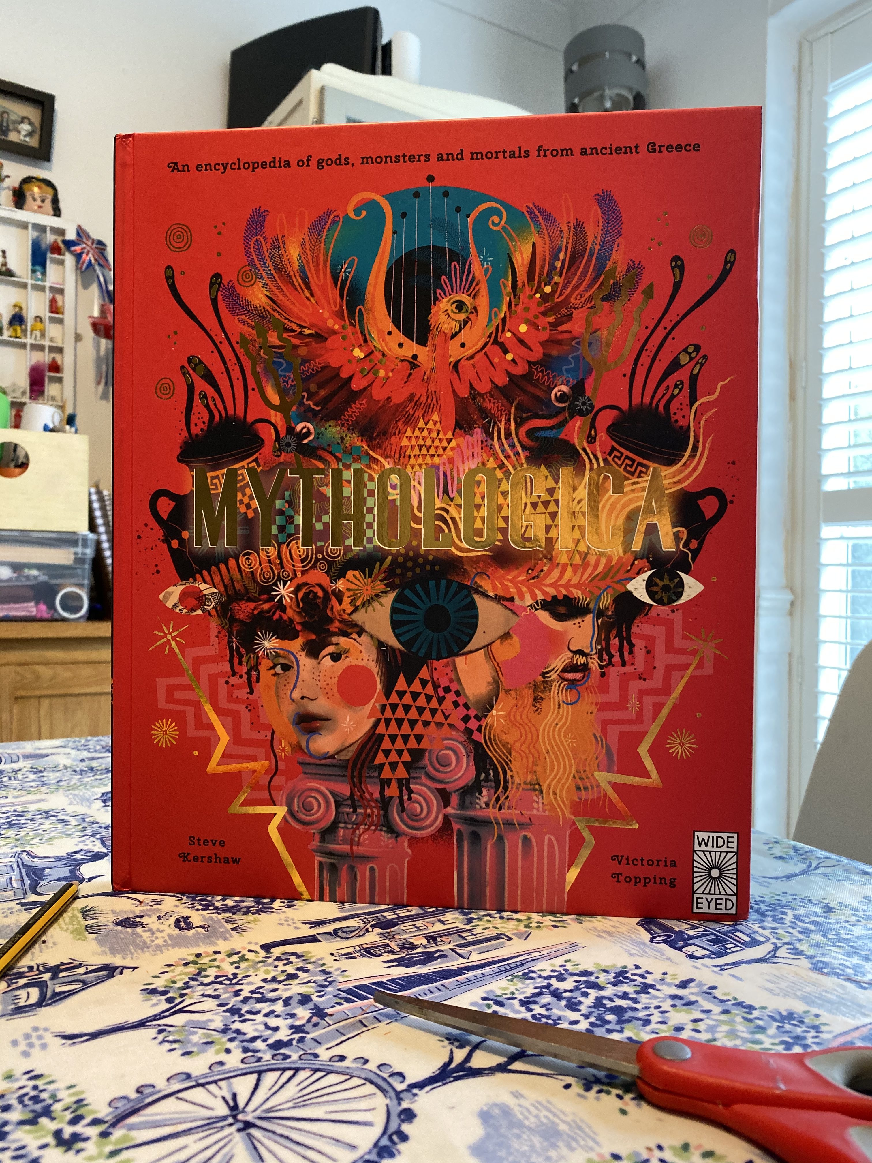 Mythologica: An encyclopedia {book review}