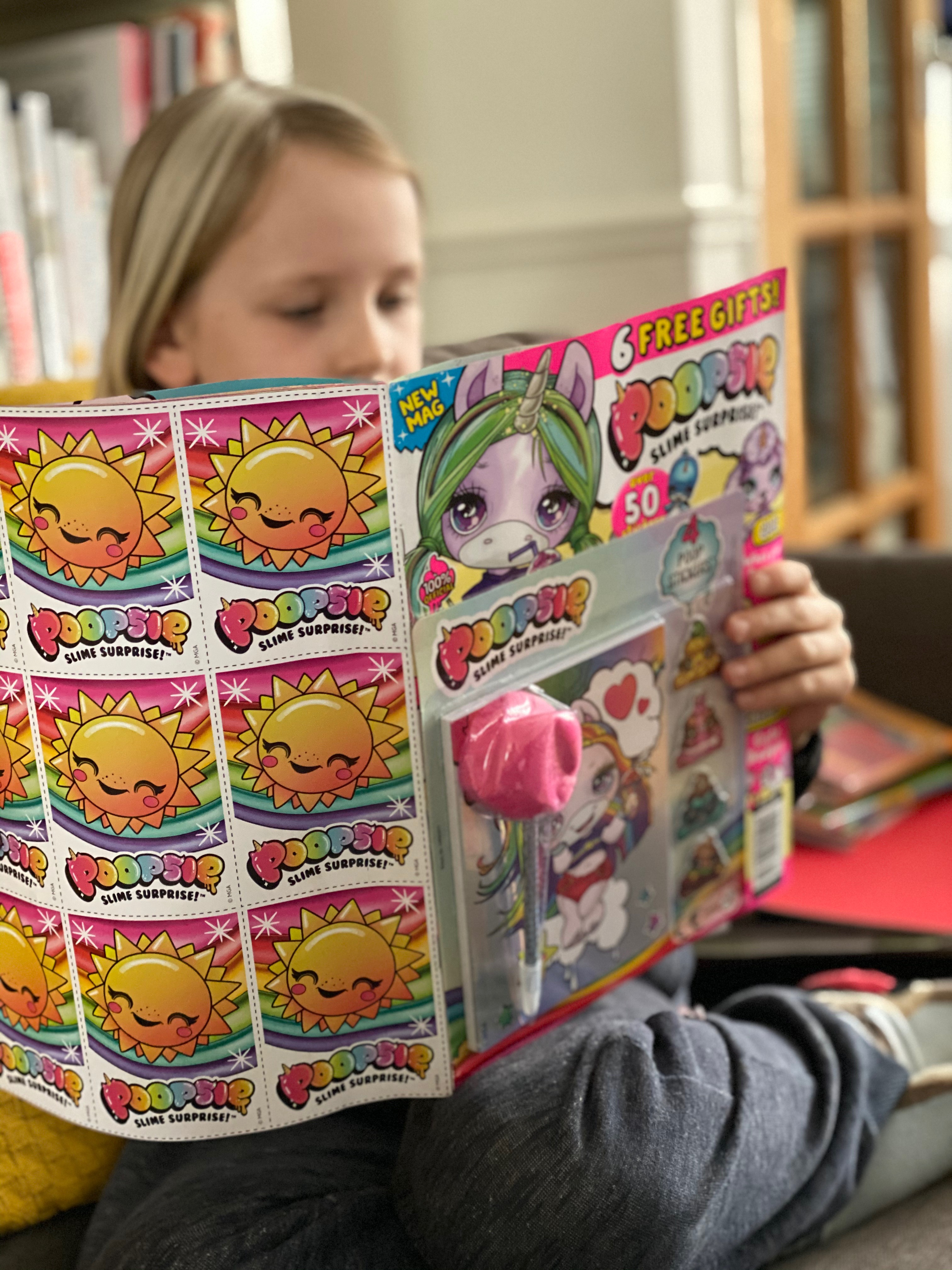 Poopsie Slime Surprise magazine