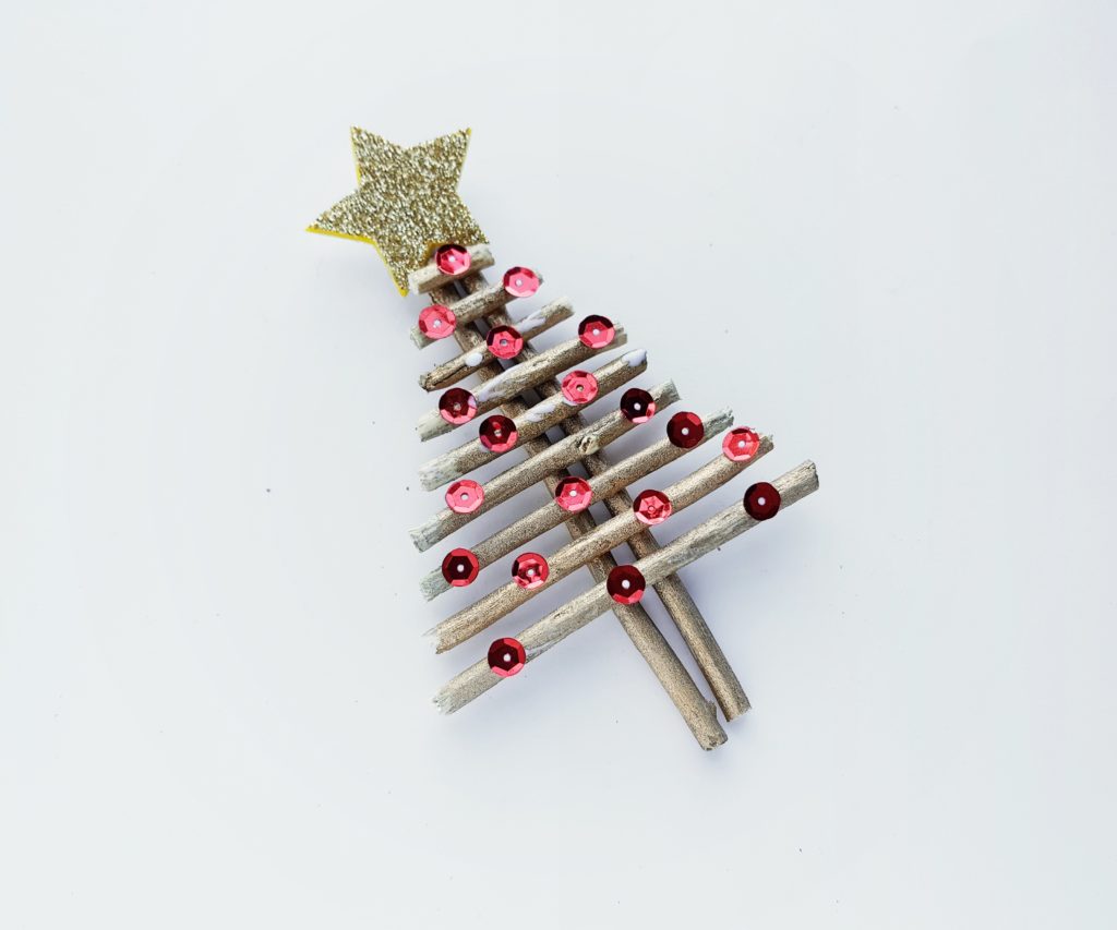 Christmas twig tree craft