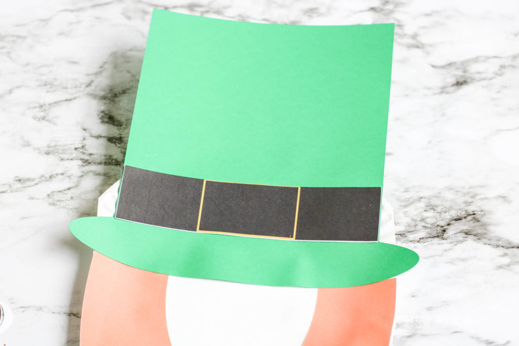 Leprechaun paper plate craft for kids