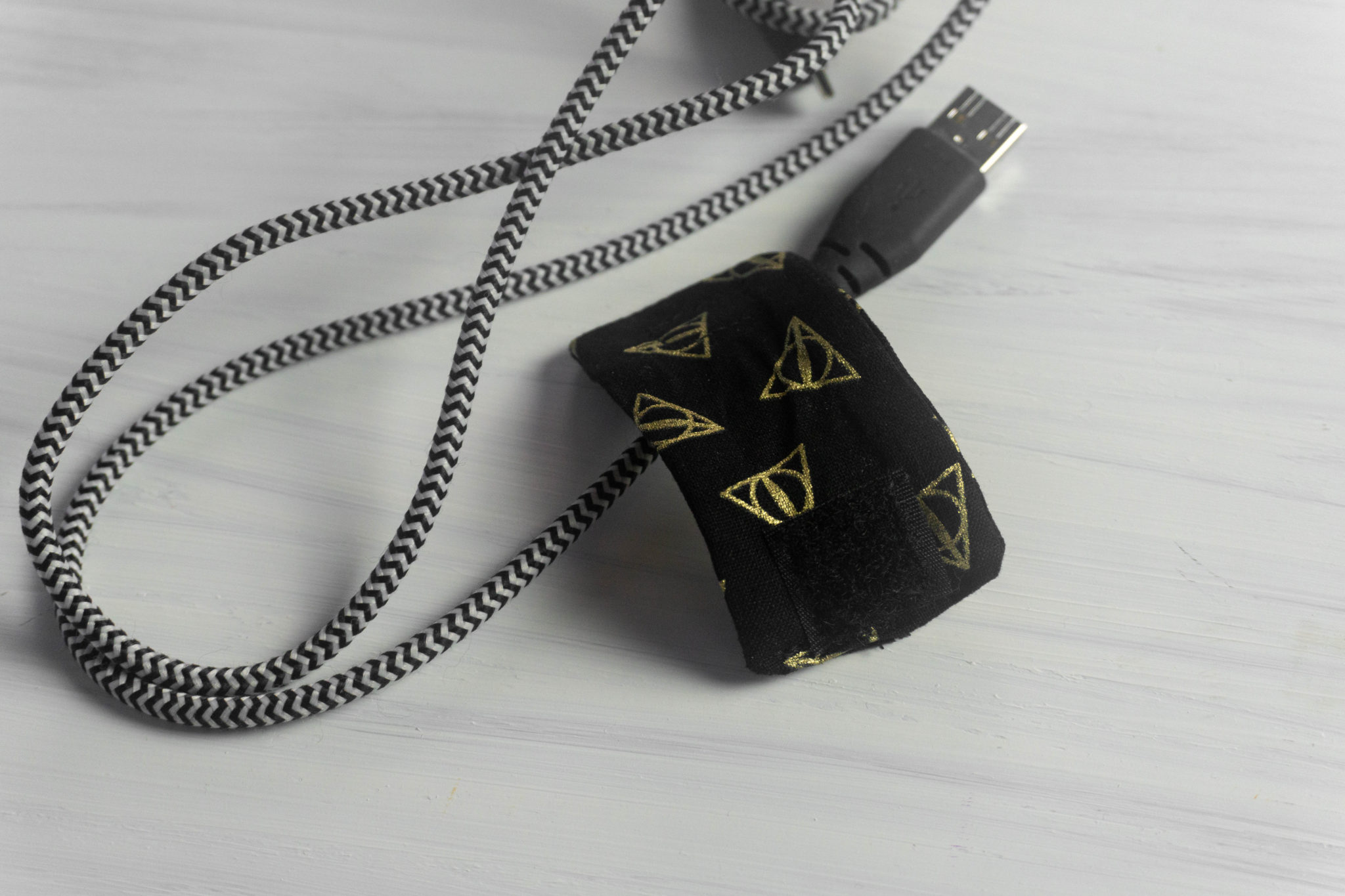 Make your own fabric cord cover thegingerbreadhouse.co.uk