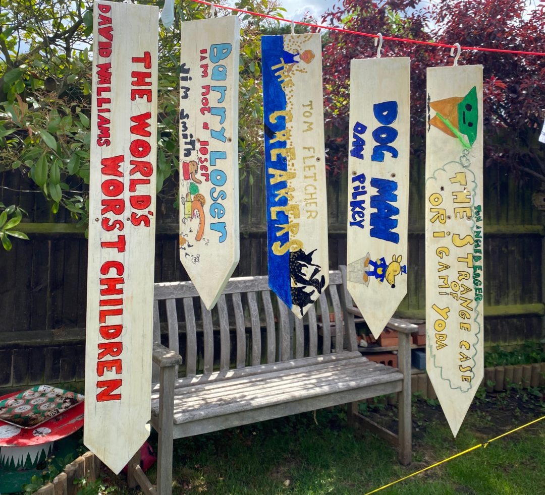 Sign Post Book How to make a DIY book sign post - the-gingerbread-house.co.uk