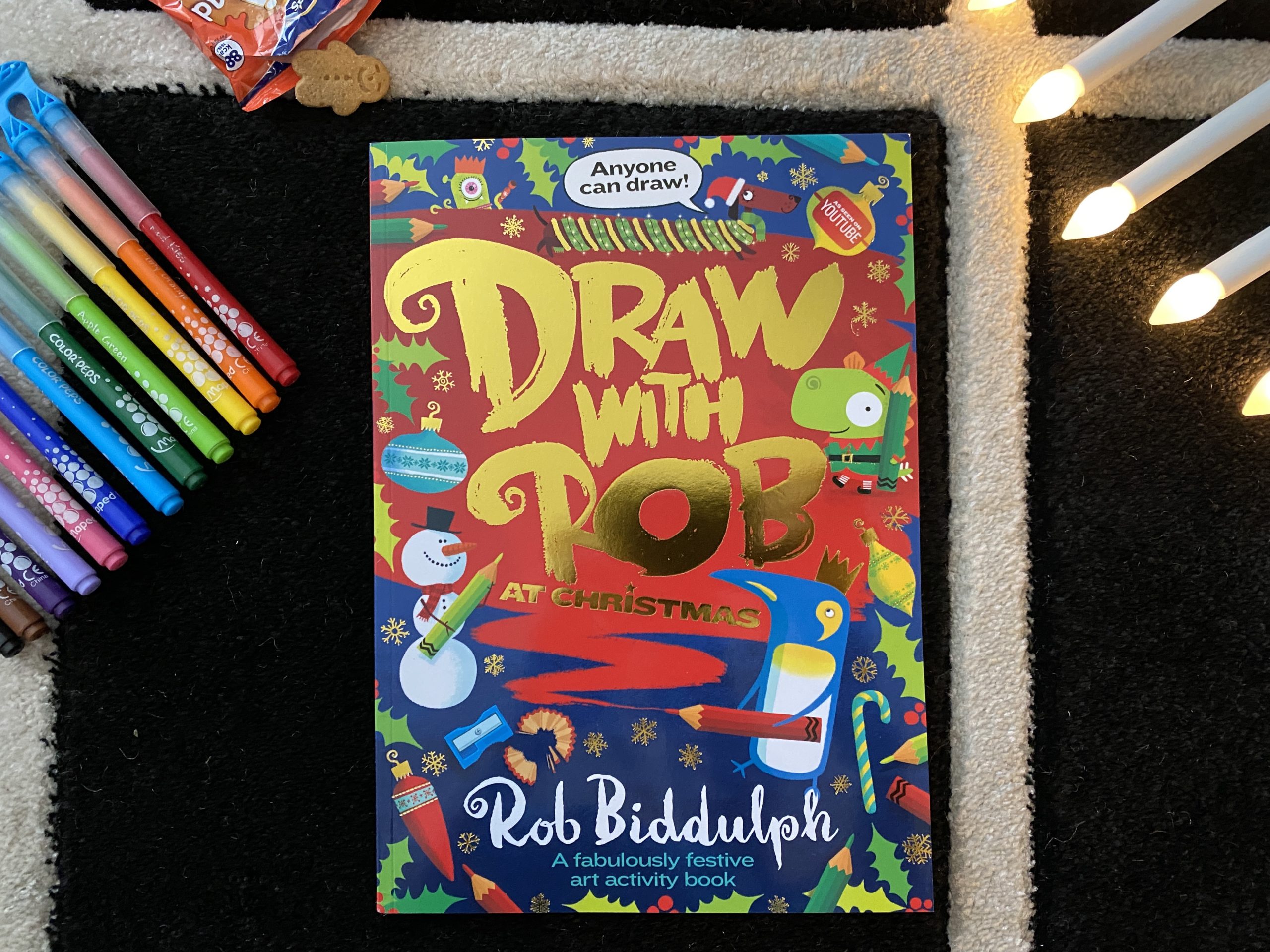 Win a copy of Draw With Rob at Christmas