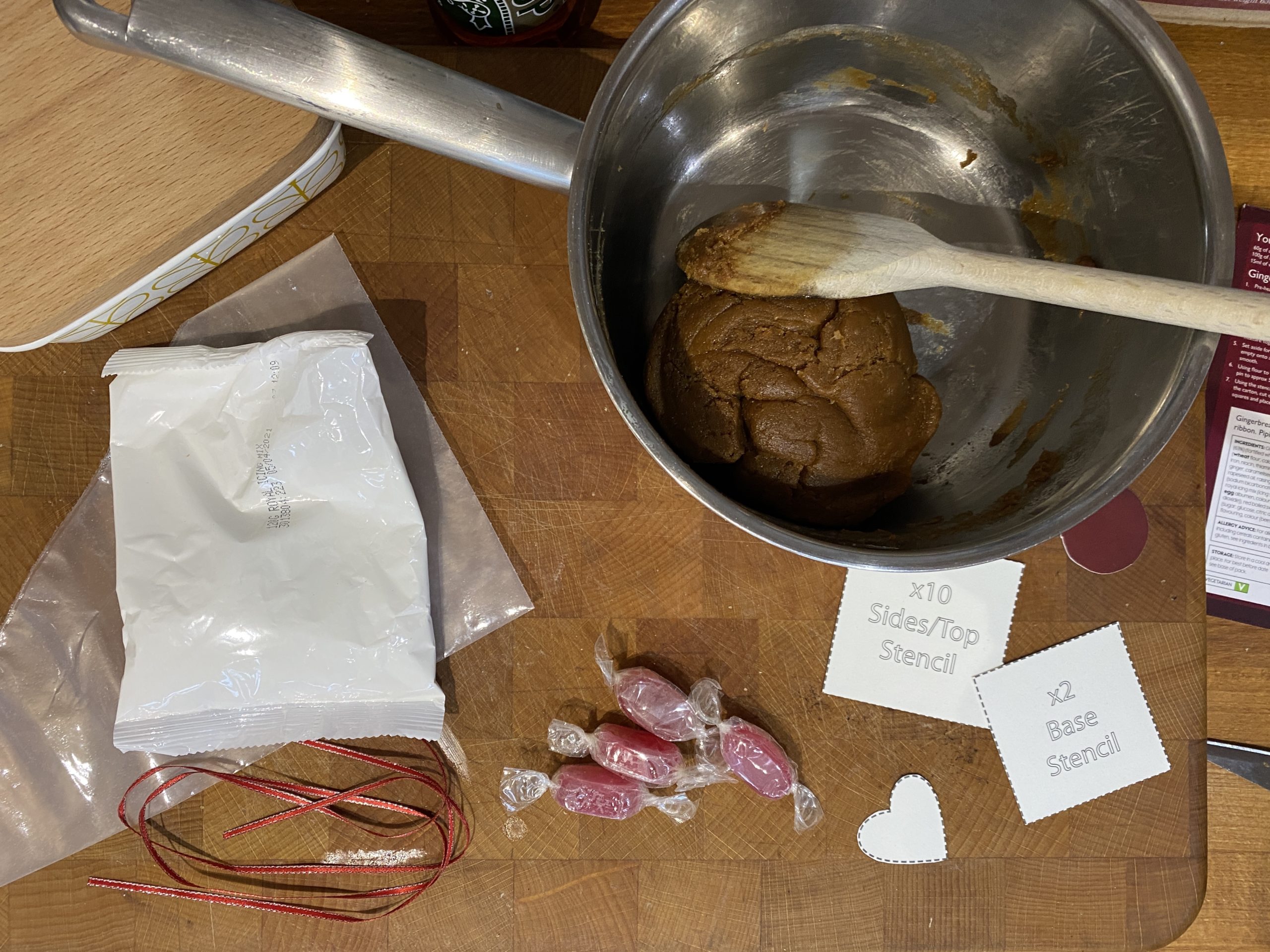 Waitrose Gingerbread Box Kit