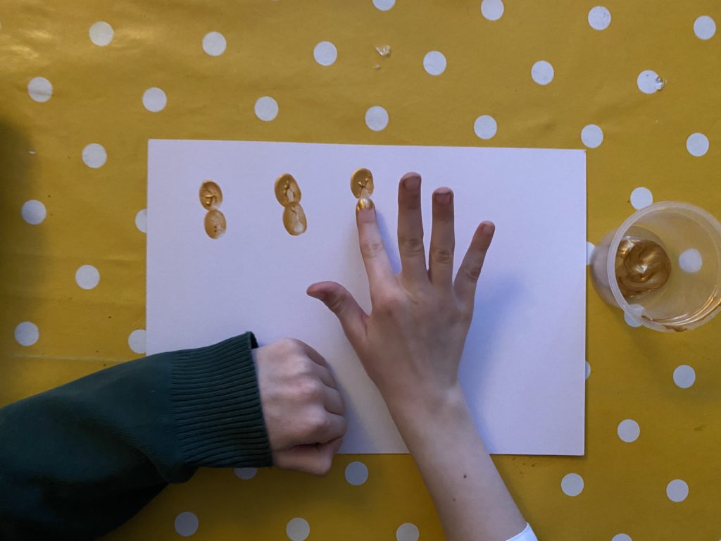 Finger print gingerbread family