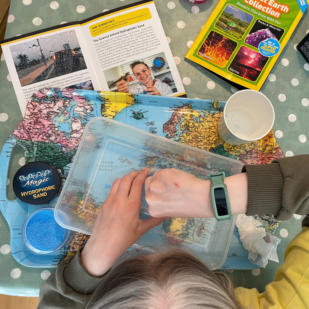 AD - Celebrating Earth Day with National Geographic Science Kits 