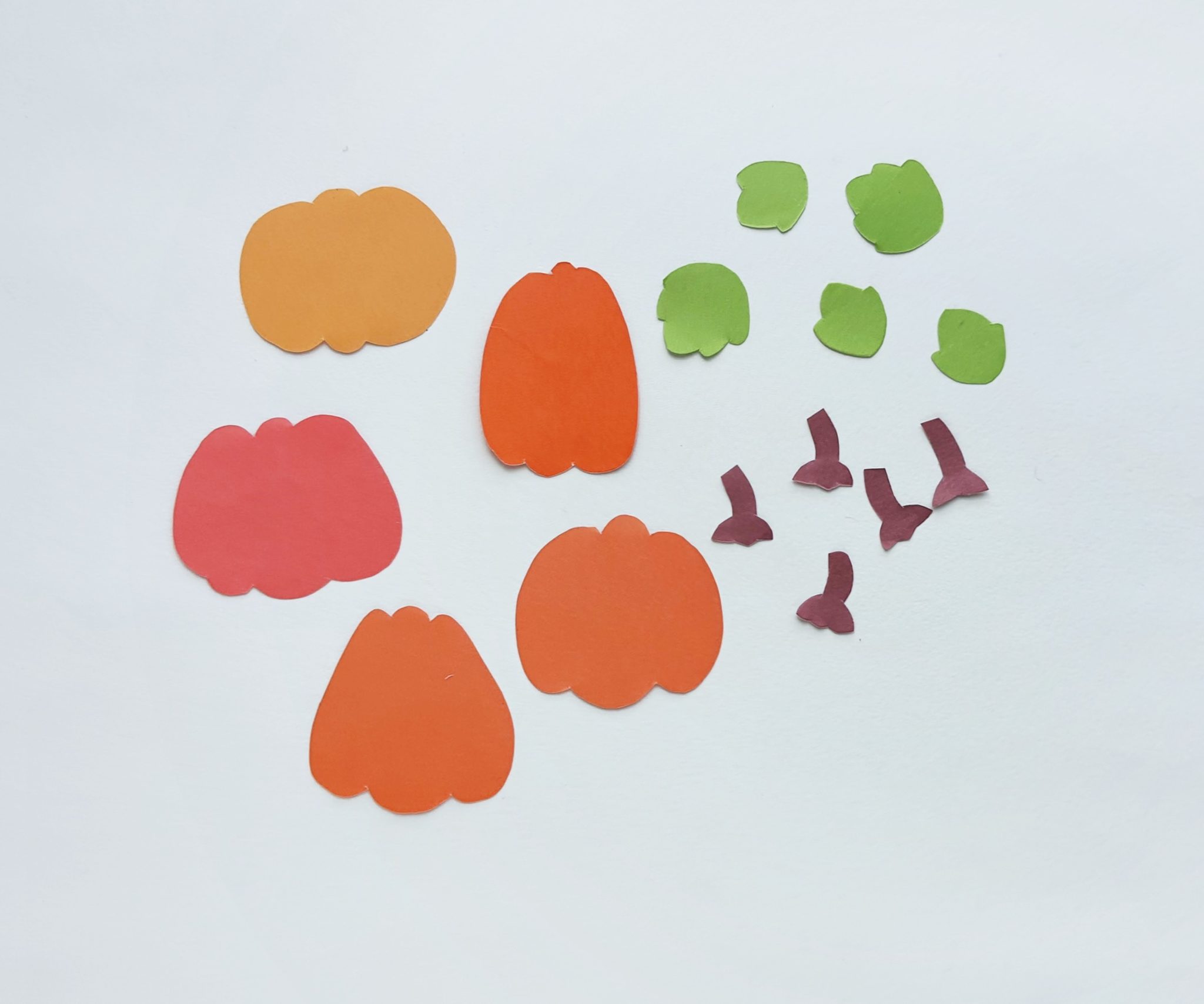 DIY Paper Pumpkin Garland thegingerbreadhouse.co.uk