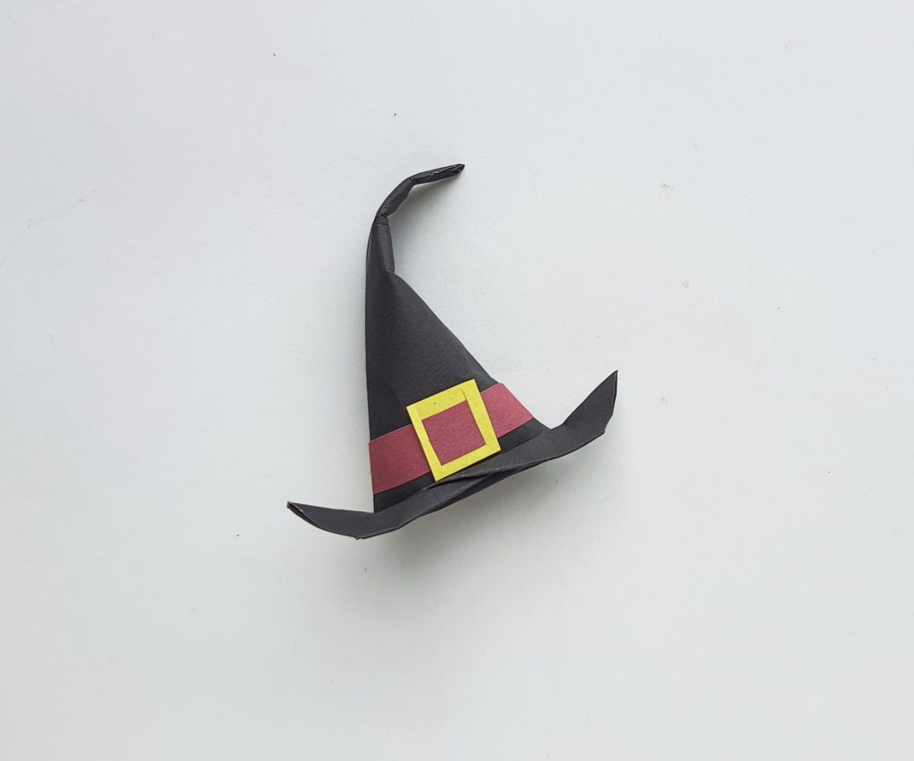 DIY origami Witch's Hat craft for kids