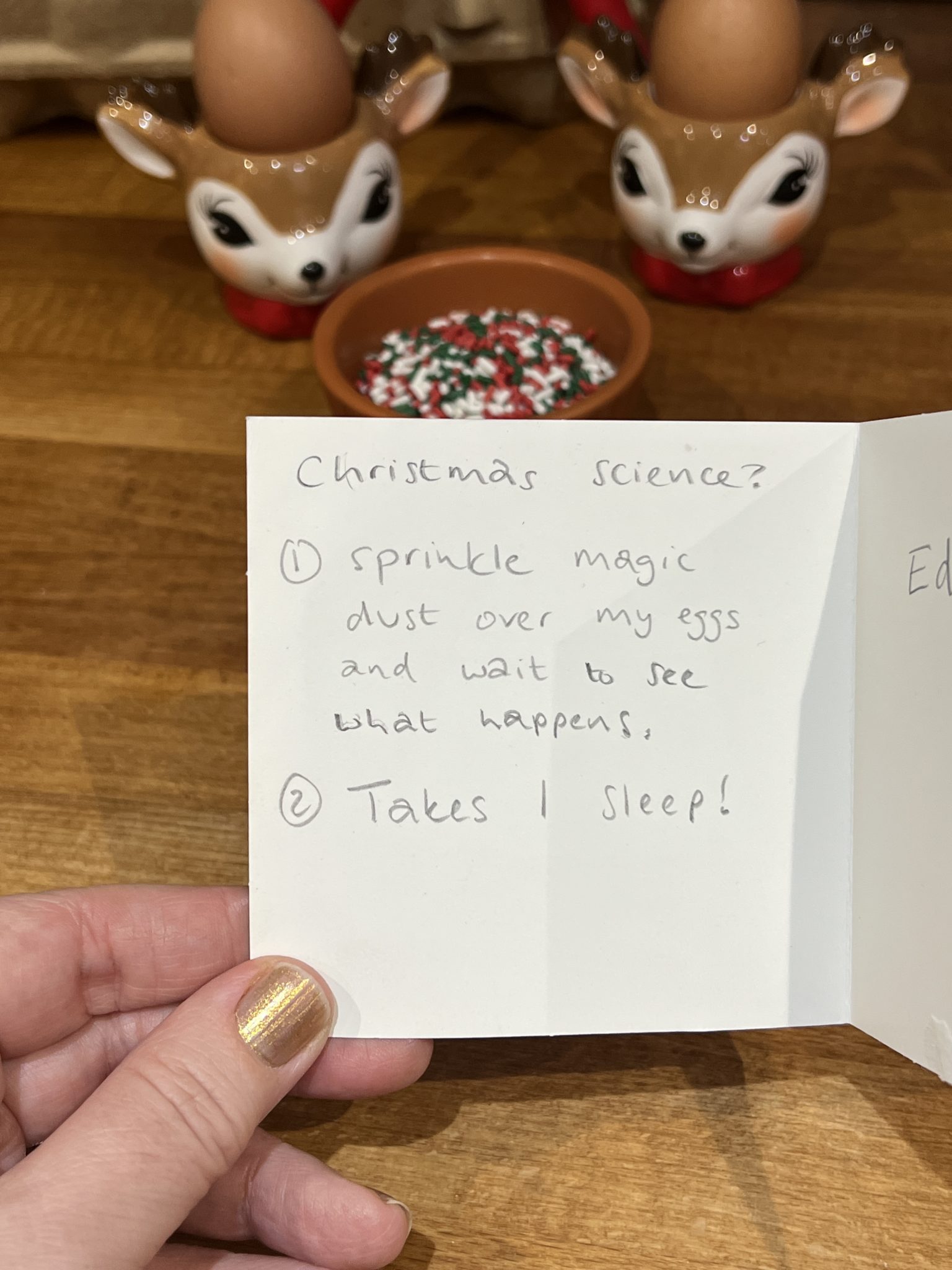 Elf on the Shelf magic egg trick - the-gingerbread-house.co.uk