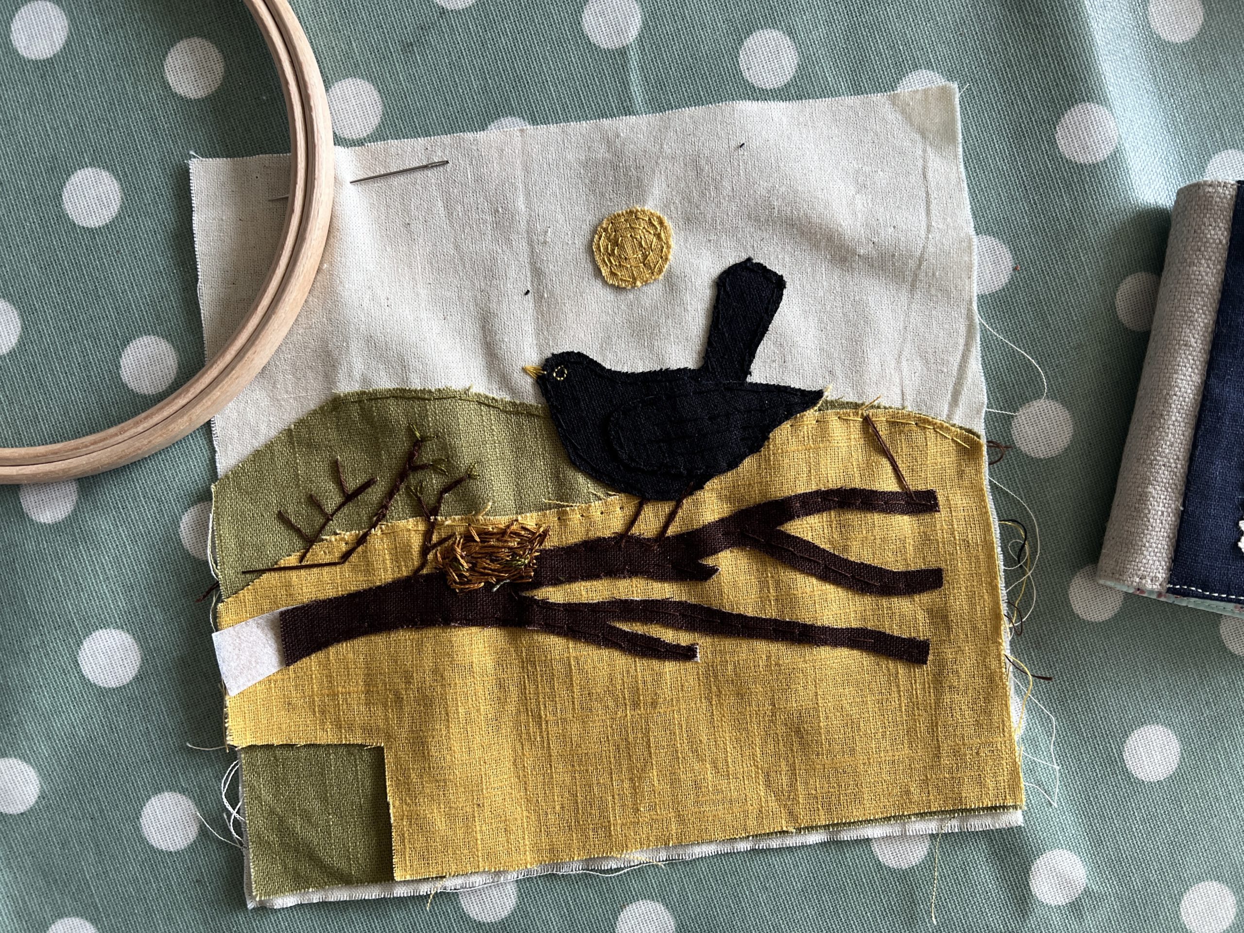 blackbird nest applique