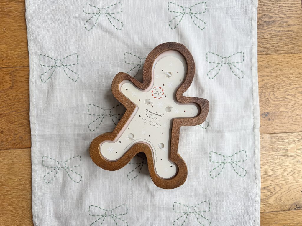 Gingerbread shaped candle - gingerbread cookie scented candle
