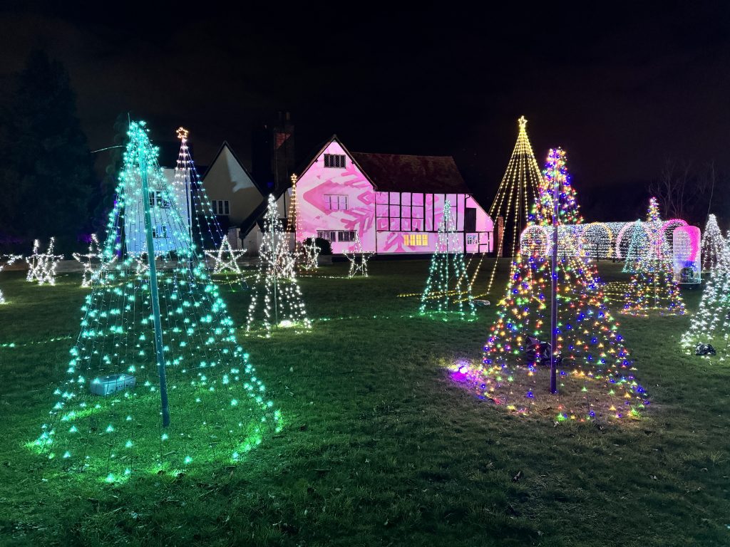 Headstone Manor Museum Christmas Light Trail