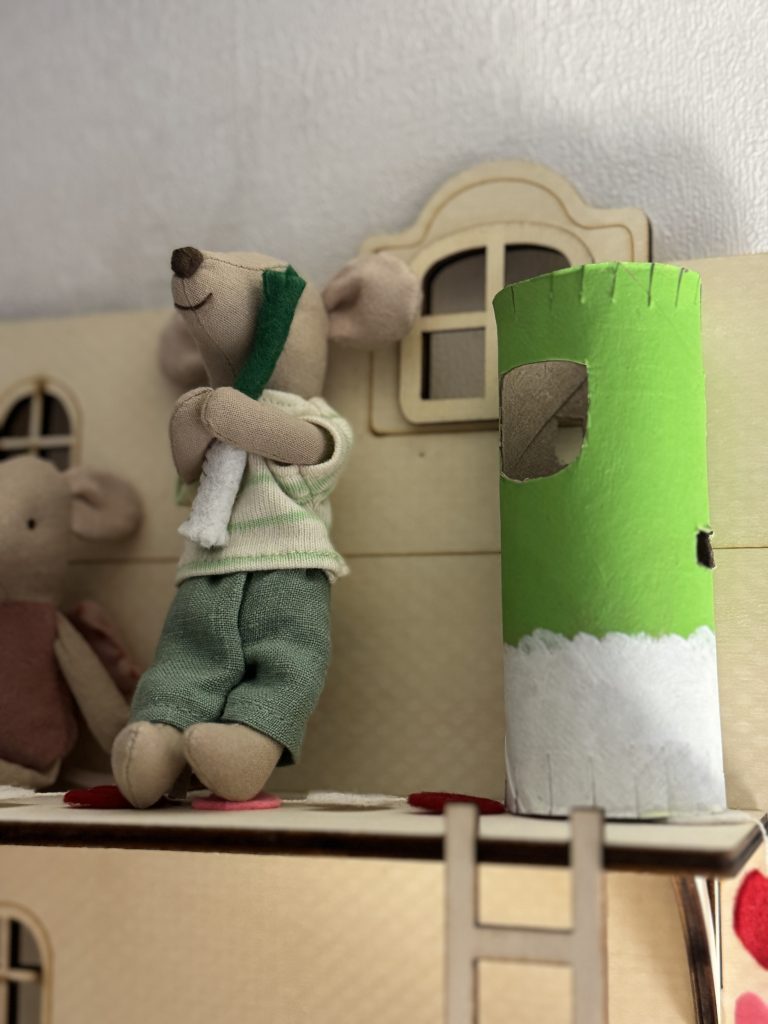 DIY Maileg costumes for Spring and St David's Day