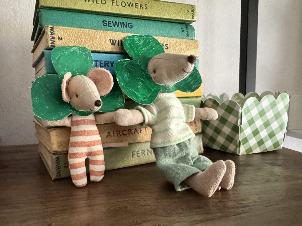 Maileg mice St Patrick Day costumes